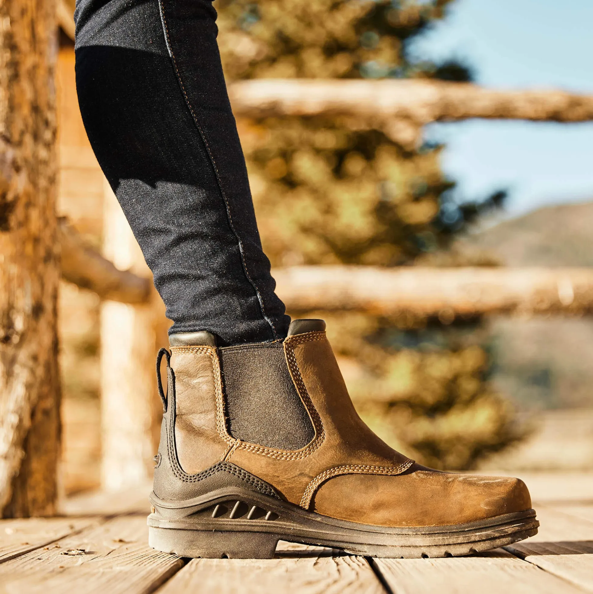Barnyard Waterproof Chelsea Boot
