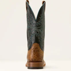 Cowhand Wide Square Toe Western Boot