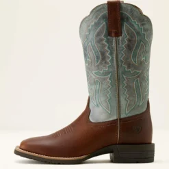 Hybrid Ranchwork Wide Square Toe Western Boot