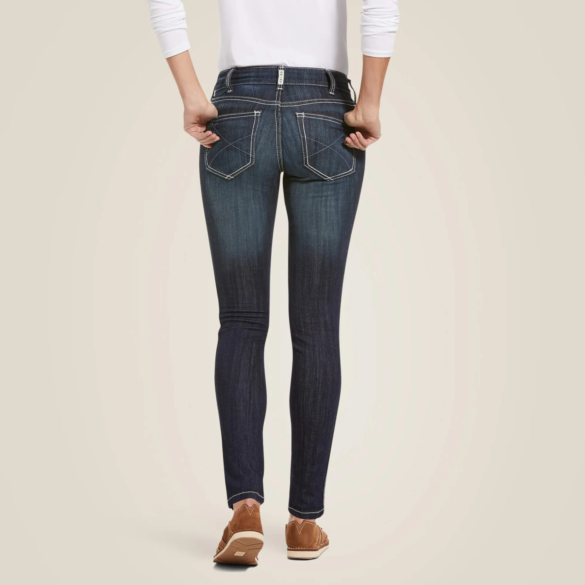 Mid Rise Outseam Ella Skinny Jean