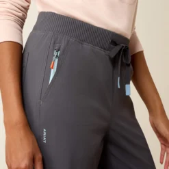 Traverse Hiking Trousers