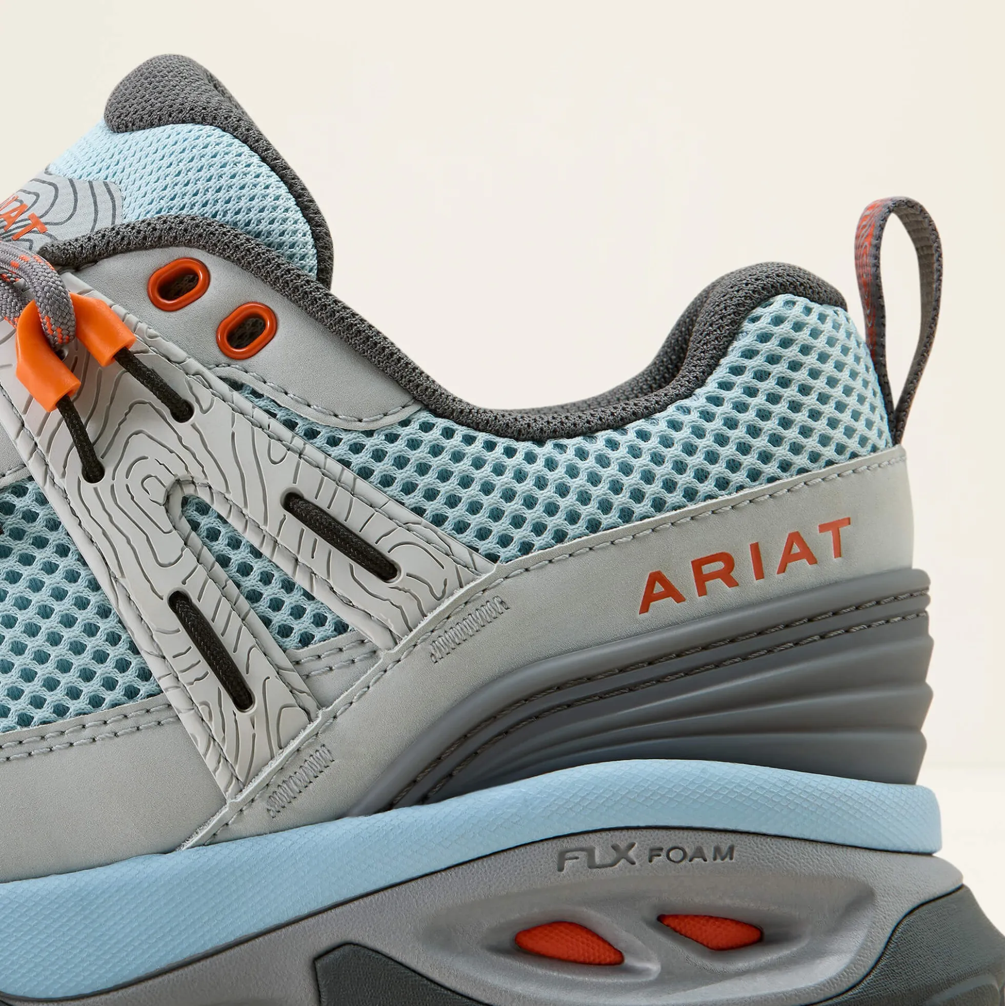 Traverse Low Waterproof Hiking Shoe
