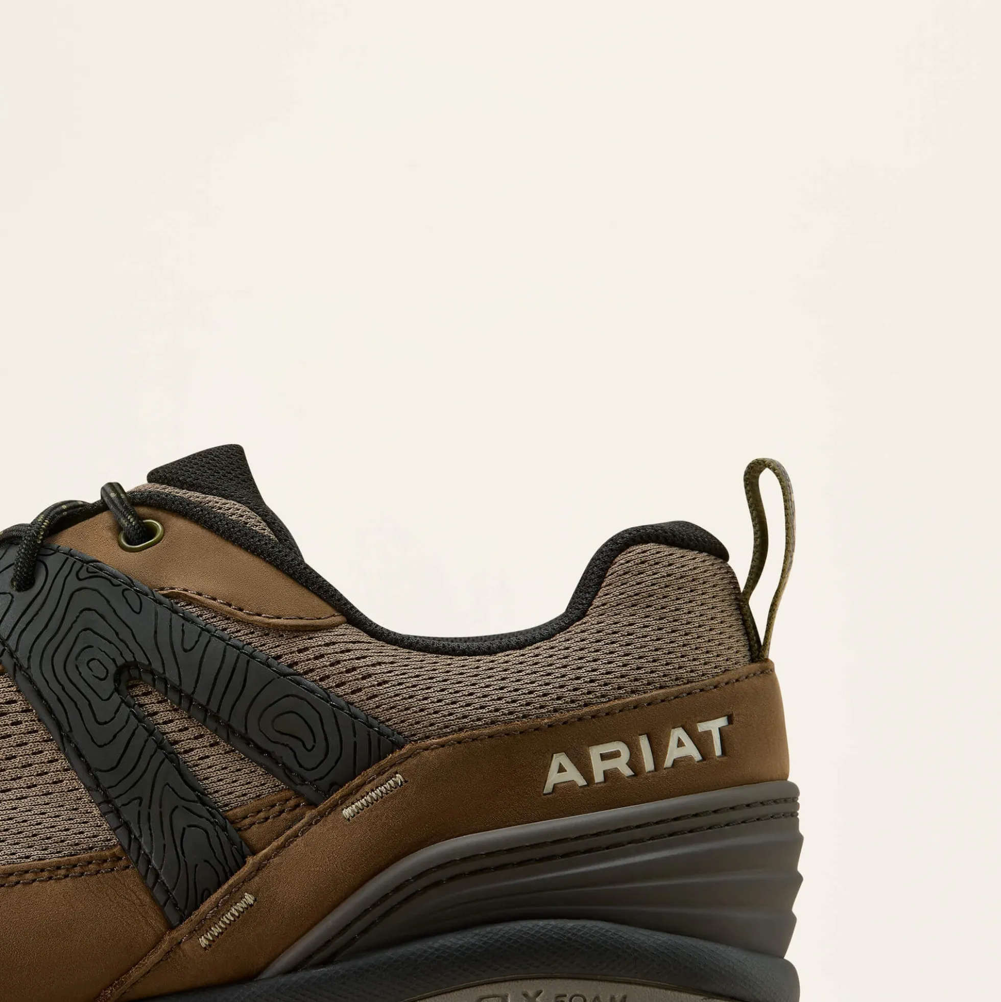 Traverse Low Waterproof Hiking Shoe