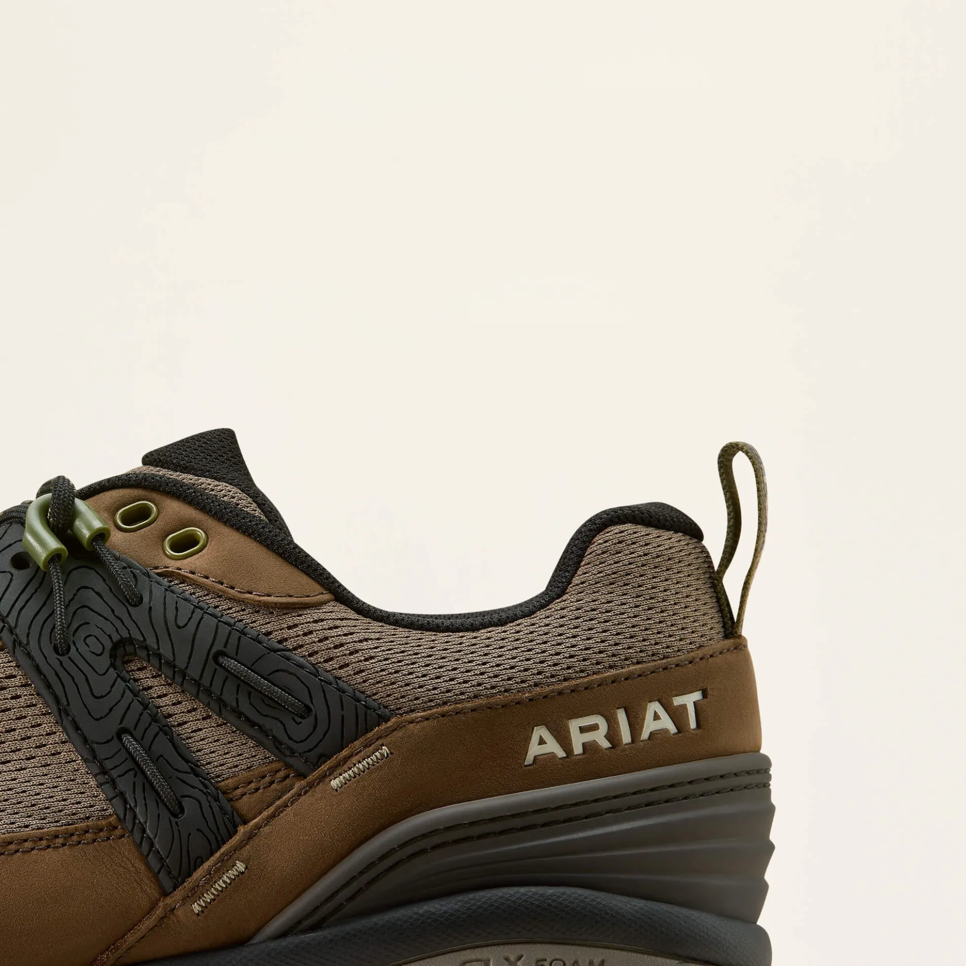 Traverse Low Waterproof Hiking Shoe