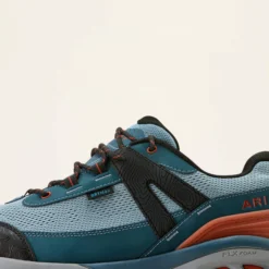 Traverse Low Waterproof Hiking Shoe