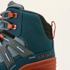 Traverse Mid Waterproof Hiking Boot