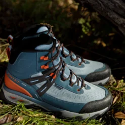 Traverse Mid Waterproof Hiking Boot
