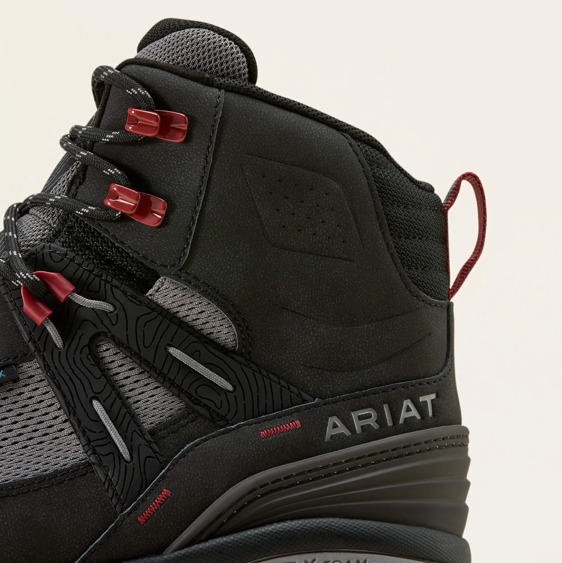 Traverse Mid Waterproof Hiking Boot